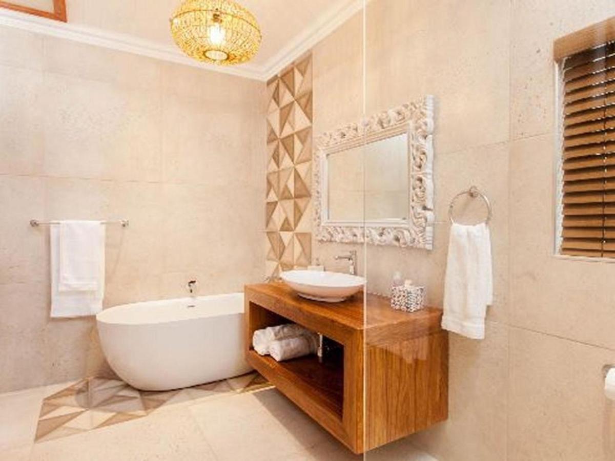 The Coral Tree Hotel Mbombela Екстериор снимка